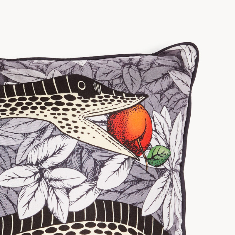 Fornasetti - Cuscino 'Peccato Originale'