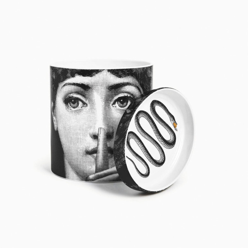 FORNASETTI - 'NEL MENTRE' Candela Profumata Decoro Mascherina